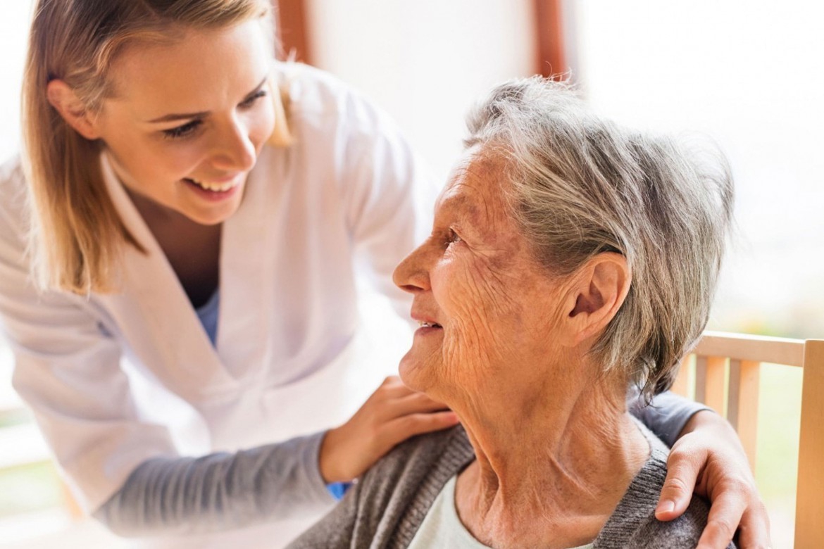 Compassionate nurse providing home healthcare in Longmeadow, MA, showcasing local expertise.